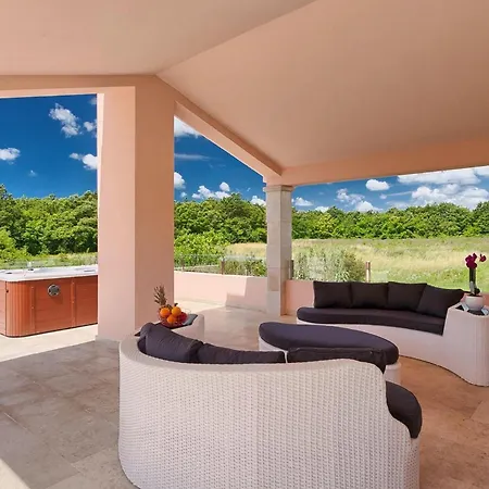 Ferienhaus Liv *